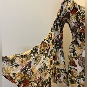 Bailey 44 Floral Smocked Babydoll Top Bell Sleeves Size L feminine whimsigoth